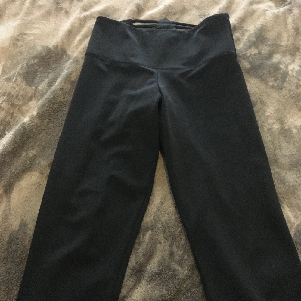 Onzie Capri Yoga Pants